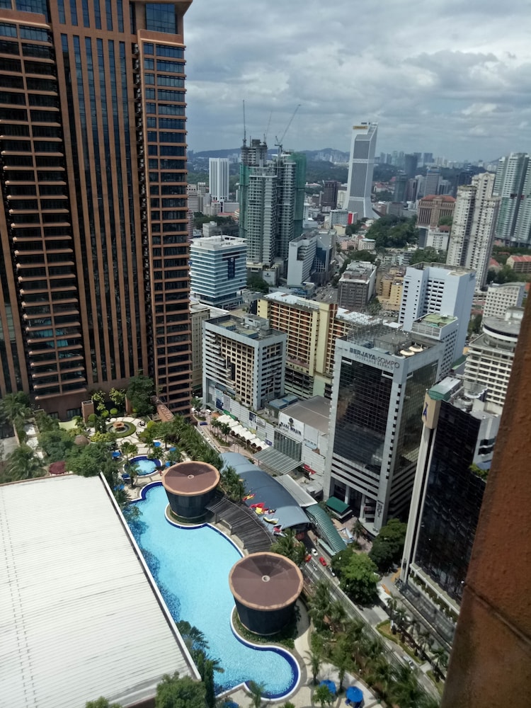 real point suites at times square