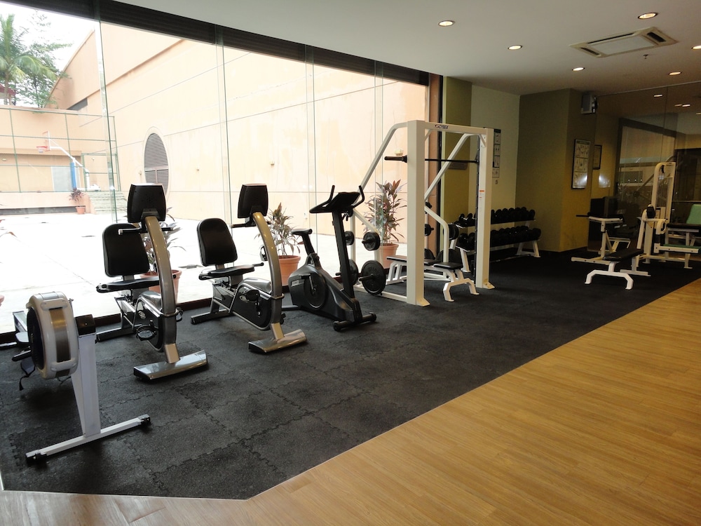 real point suites at times square