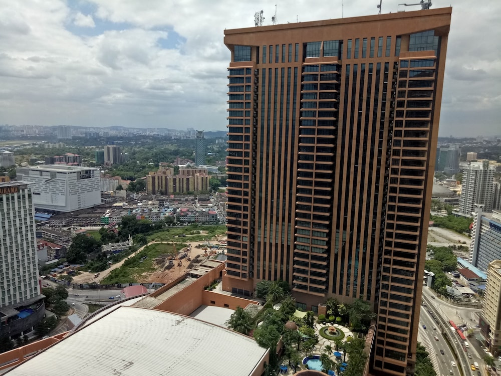 real point suites at times square