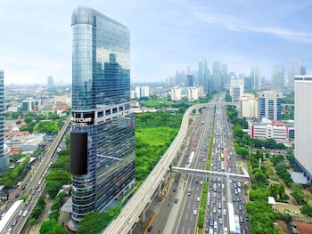 mercure jakarta gatot subroto