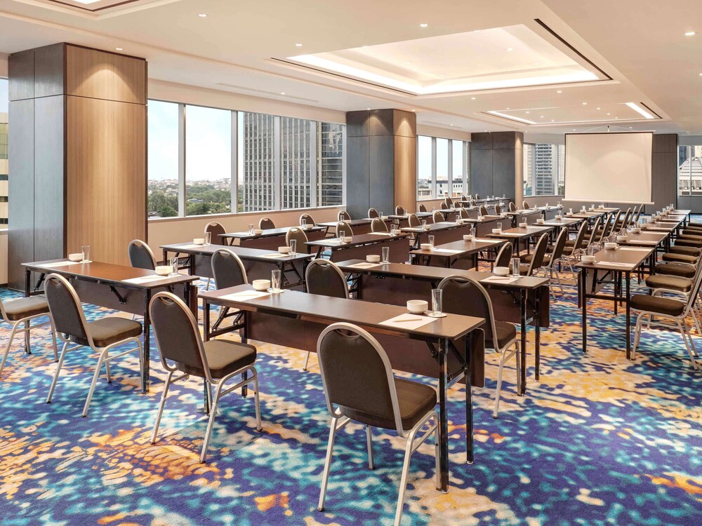 mercure jakarta gatot subroto