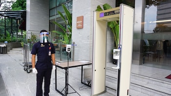 mercure jakarta gatot subroto