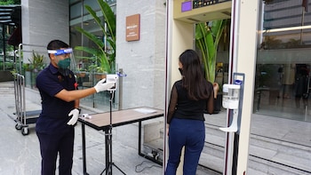 mercure jakarta gatot subroto