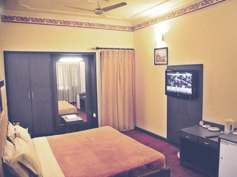 The Majestic Cedar,Shamli Nichli,3 star