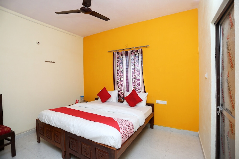 oyo flagship 22406 shree shree guest house