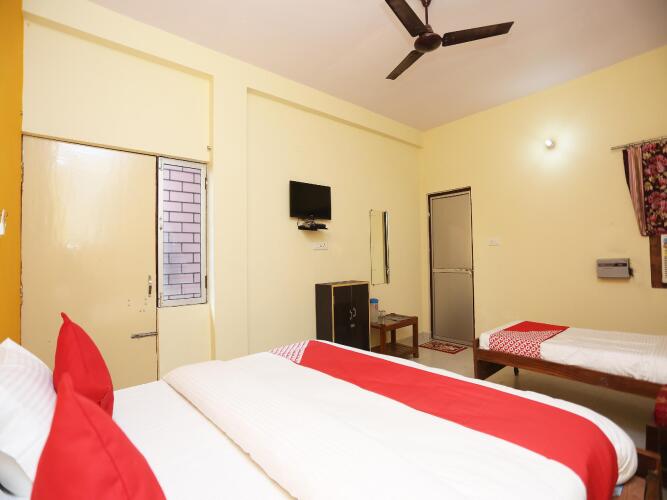 oyo flagship 22406 shree shree guest house