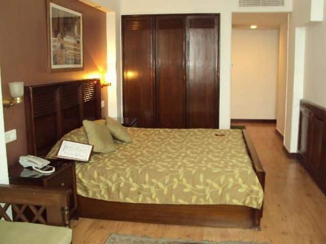 hotel atithi palace