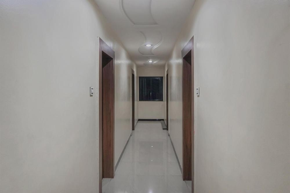 Hotel Rajshree,M.I.R.C,3 star