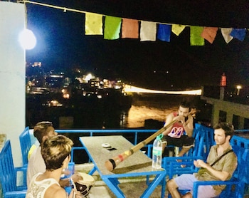 skyard hostel adults only