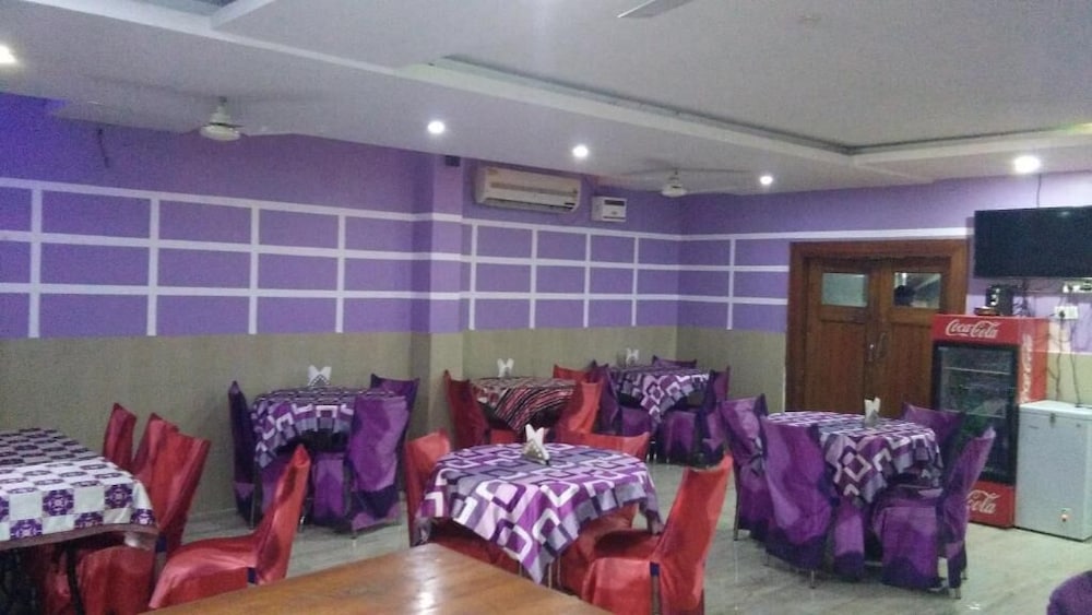 hotel raj residency
