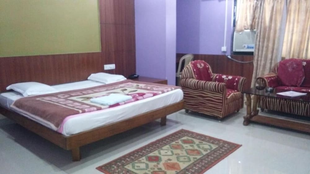 hotel raj residency