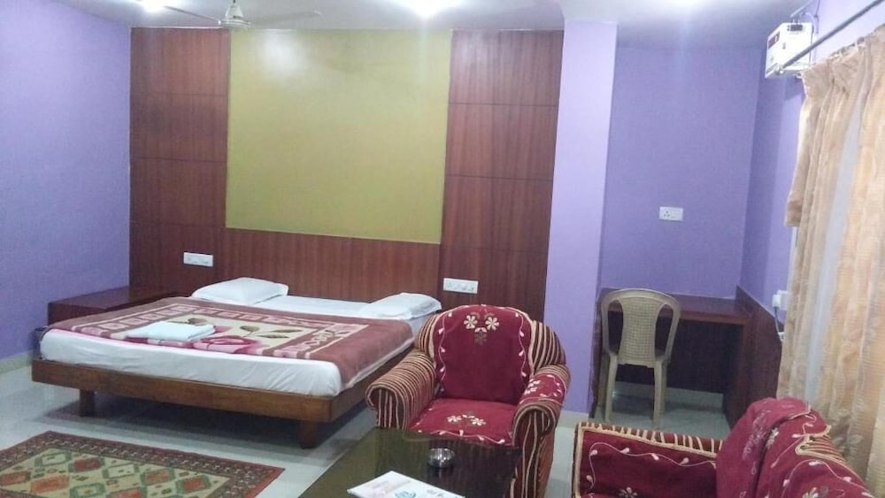hotel raj residency