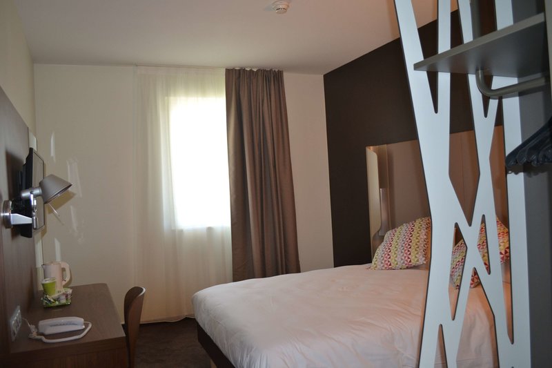 campanile saint jean de luz