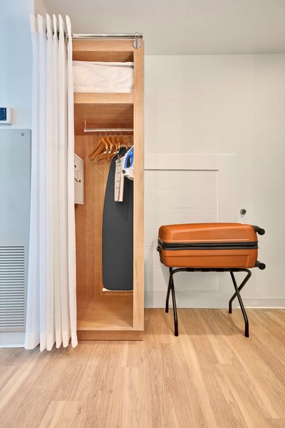 universals endless summer resort dockside inn and suites