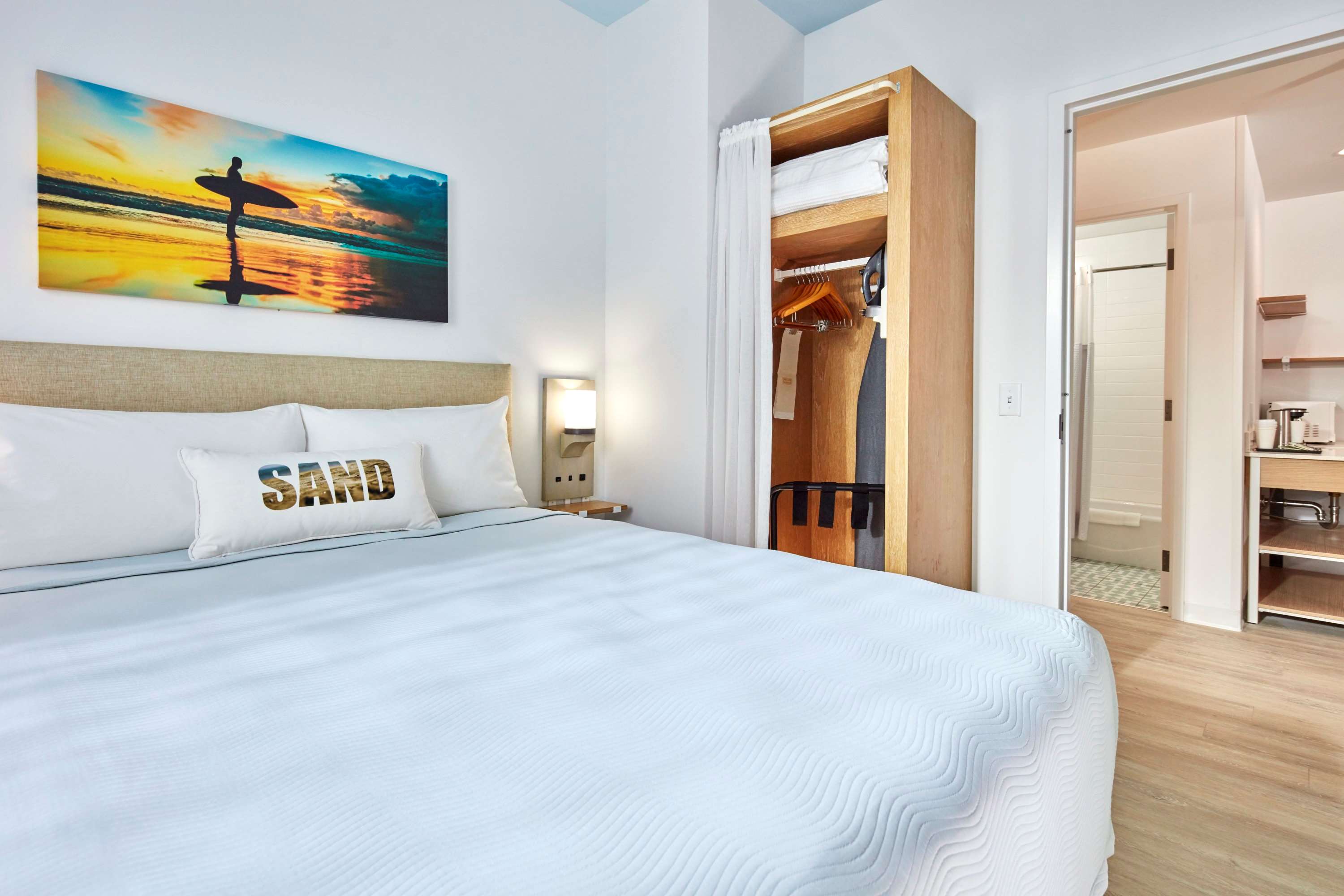 universals endless summer resort dockside inn and suites