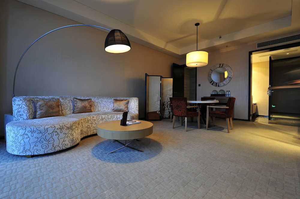 renaissance guiyang hotel