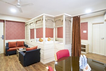 infiniti hotel and spa