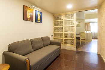 infiniti hotel and spa
