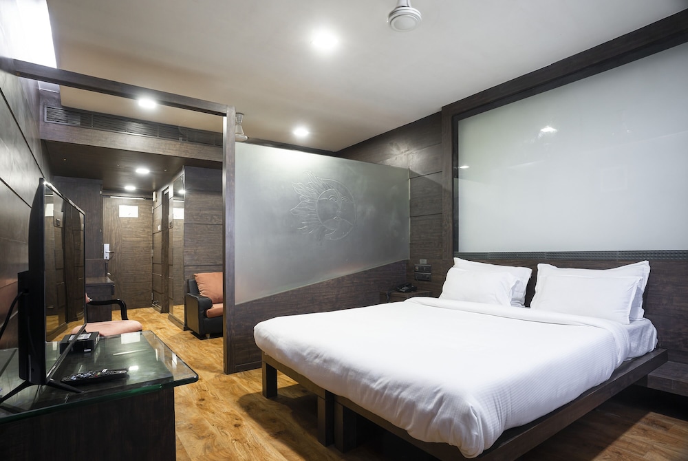 infiniti hotel and spa