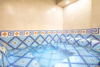 infiniti hotel and spa