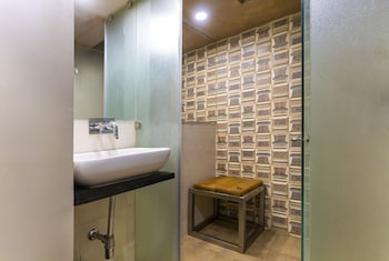 infiniti hotel and spa