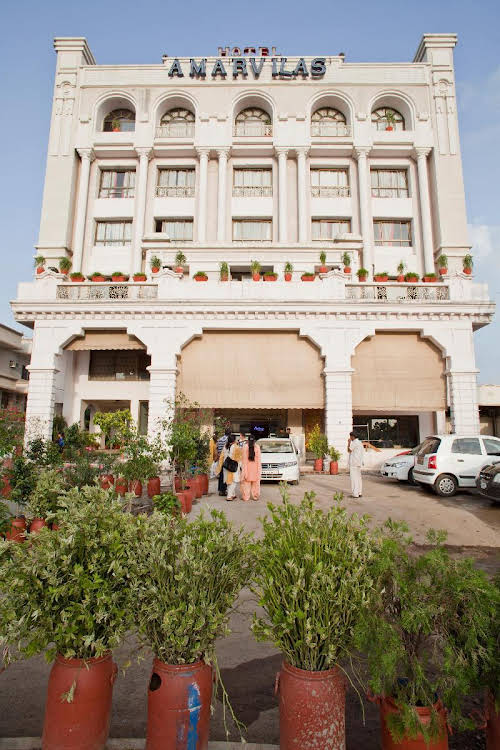 hotel amarvilas