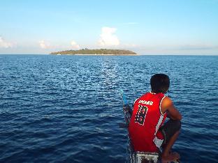 gustavs place silver beach dive resort