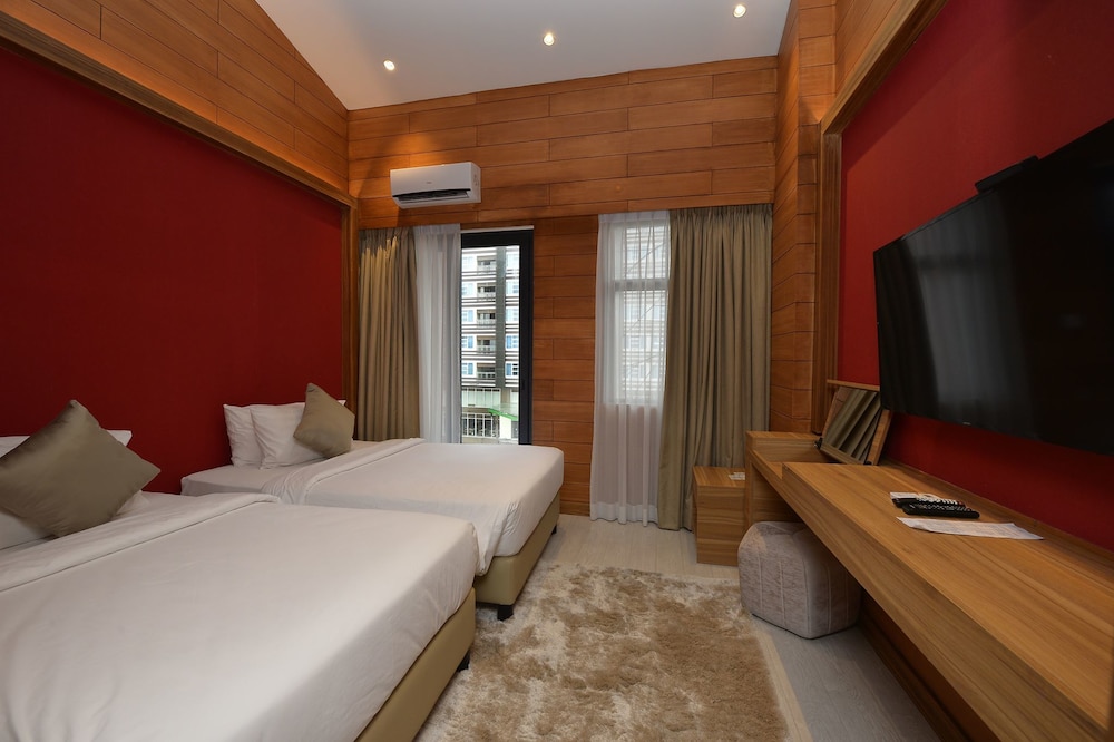 the orchard hotel baguio