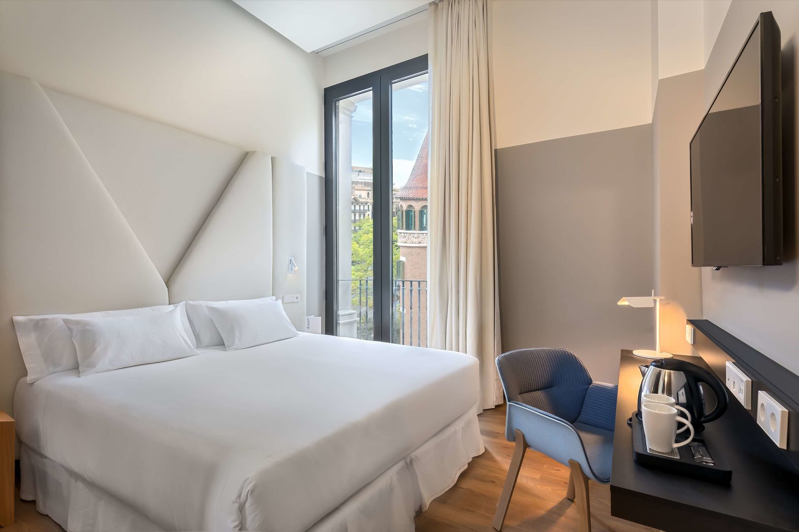 occidental diagonal 414