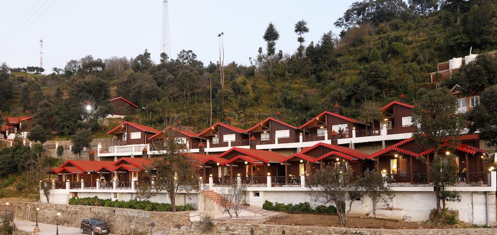 Digantaa Resort Mukteshwar,Dhanachuli,5 star