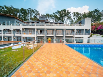 cloud mist resort and spa
