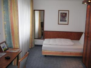 trip inn hotel minerva