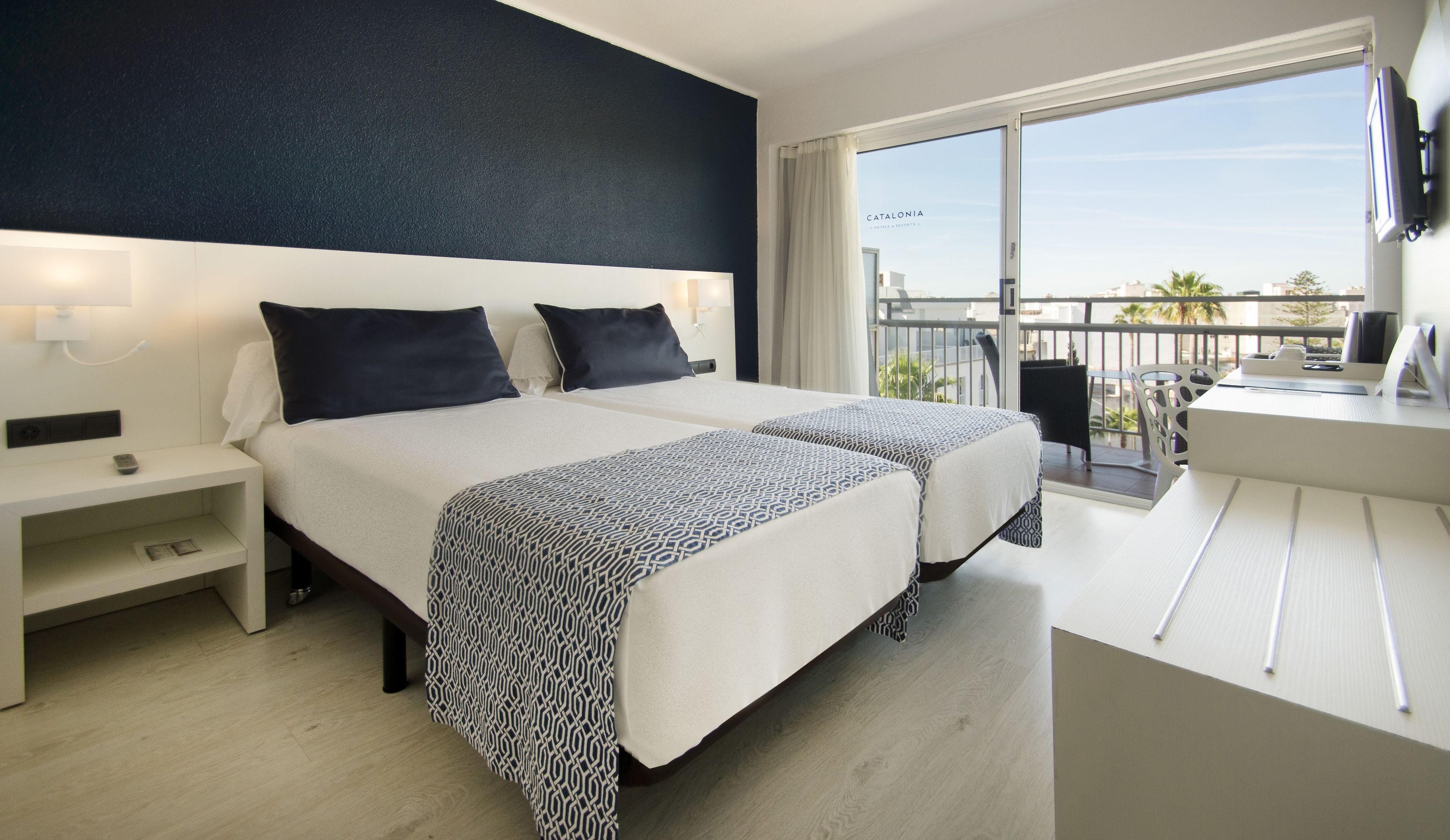 catalonia del mar adults only