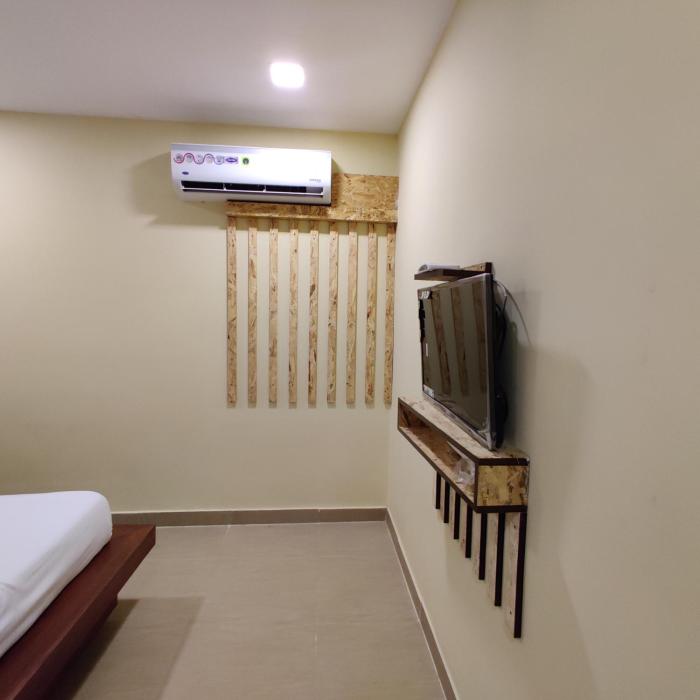 hotel annai bay