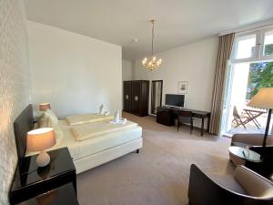 Hotel Kaiserhof Deluxe,Innenstadt>>Hamburg,4 star