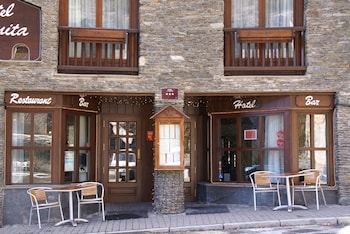 hotel lermita bandb