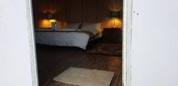 Soma Caves,Kullu>>Jagatsukh,3 star