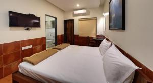 hotel parag deluxe lodging