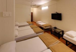 hotel parag deluxe lodging