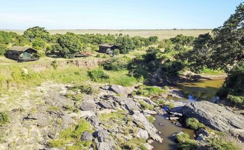 julias river camp