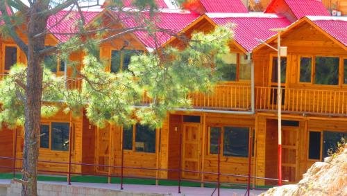 durgesh hillock resort