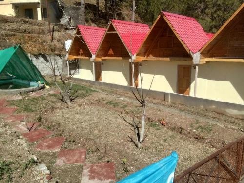 durgesh hillock resort