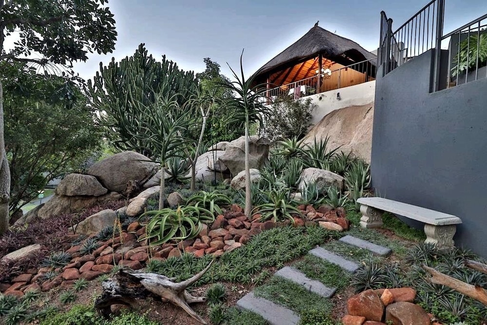 la roca guest house