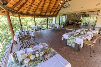 la roca guest house