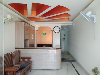 Hotel Green Palace And Ujala Restaurant,Gorakhpur>>Azamgarh,2.5 star