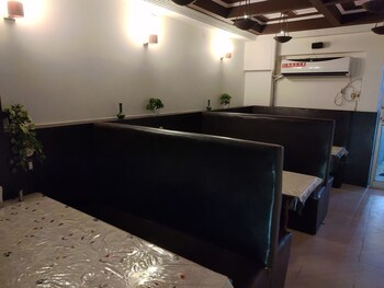 Hotel Green Palace And Ujala Restaurant,Gorakhpur>>Azamgarh,2.5 star