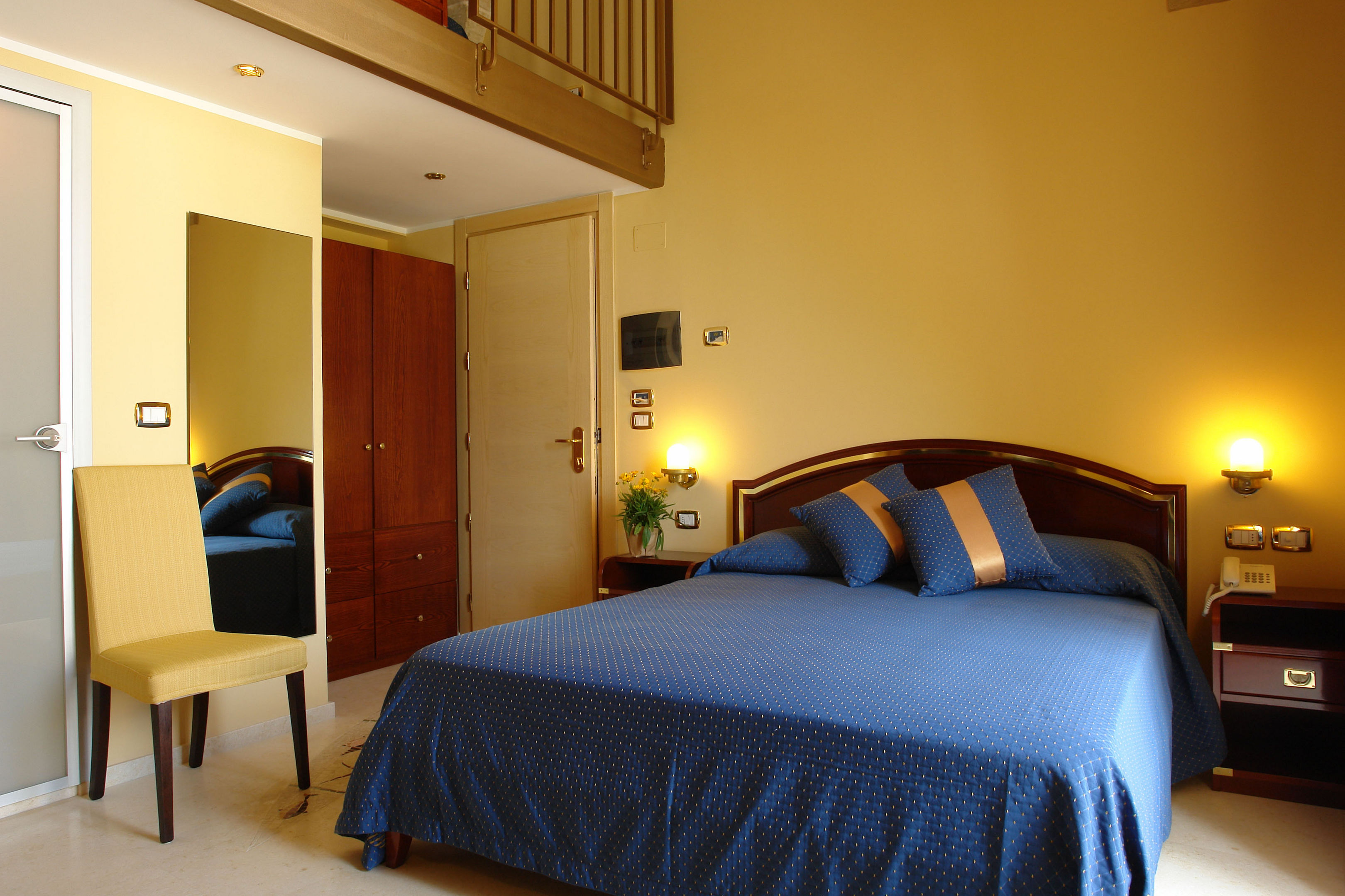 corte di nettuno cdshotels