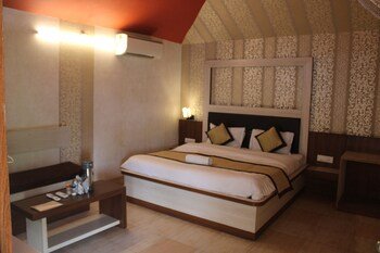 hotel royal amar