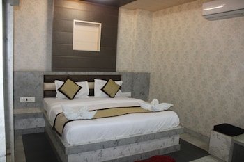 hotel royal amar