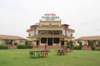hotel royal amar
